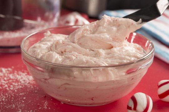 peppermint-frosting_large600_id-1078264