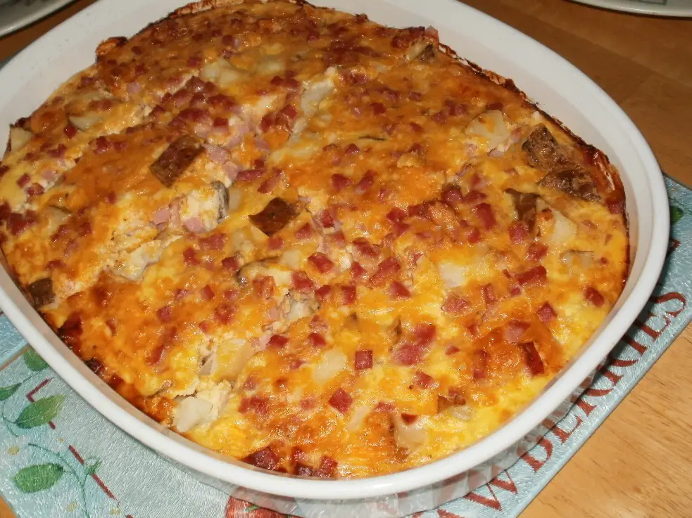 Have A Ball With This Amish Ham Casserole It'll Tickle Your Tummy