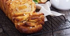 5 dessert ideas apple fritter pull apart bread