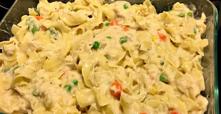 Comfort Food At Its Finest? This Chicken Noodle Casserole Is The Best ...