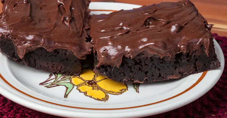 6 best desserts fudge brownies with frosting